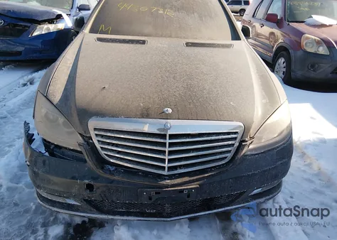 2012 Mercedes-Benz S 550 4Matic z USA, uszkodzony, nr VIN WDDNG9EB9CA424961